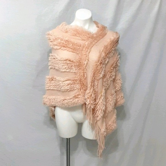 Marc New York Fuzzy Fringed Knit Cape Poncho Wrap S/M Cozy Chic Travel Layer - Picture 3 of 8